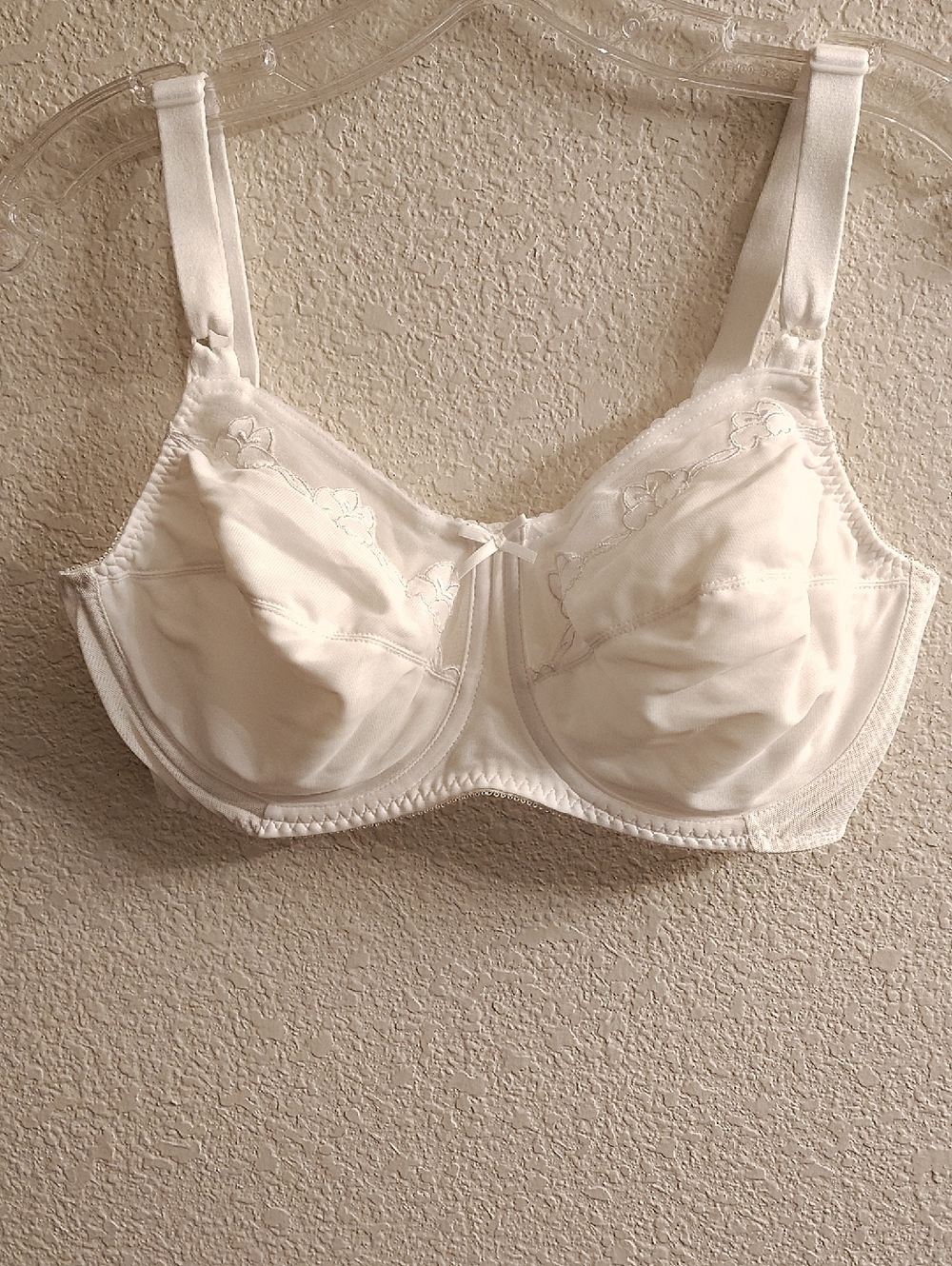 Bali Size 36D White Underwire Full-Coverage Bra Floral Lace Accents B19 X